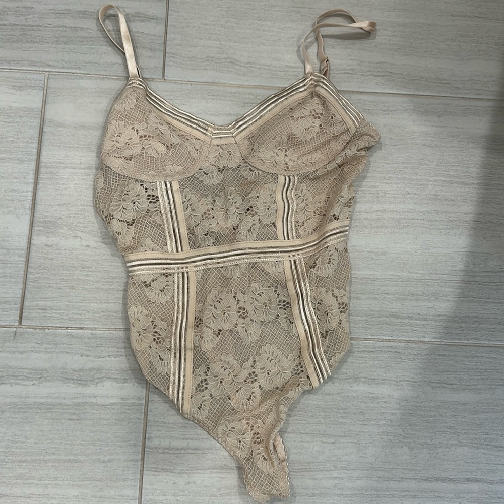 Lace bodysuit